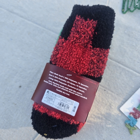 Wondershop Christmas Hair Accessories Santa Tree Scrunchie Lot Earrings Socks - Picture 8 of 9